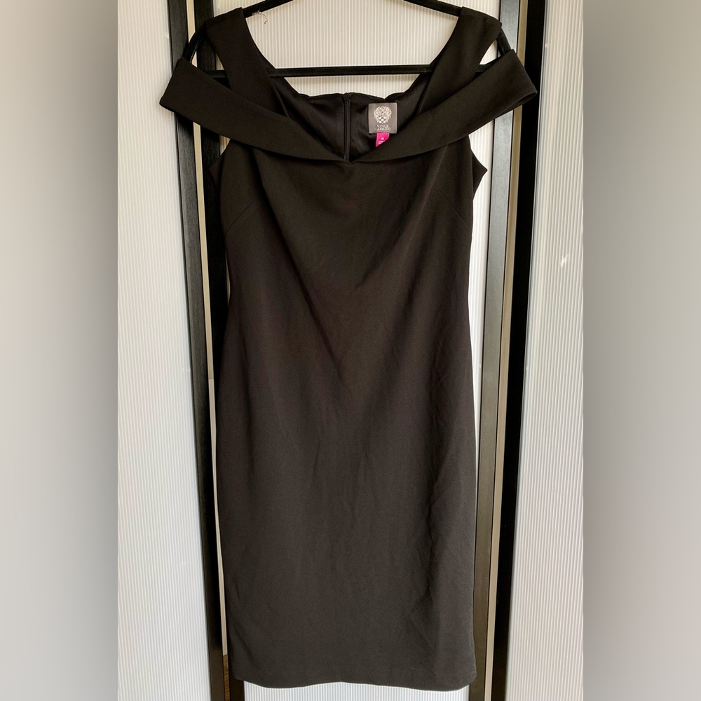 Vince Camuto Fitted LBD Cut Out Shoulder Black Dress Wedding Guest Event 10